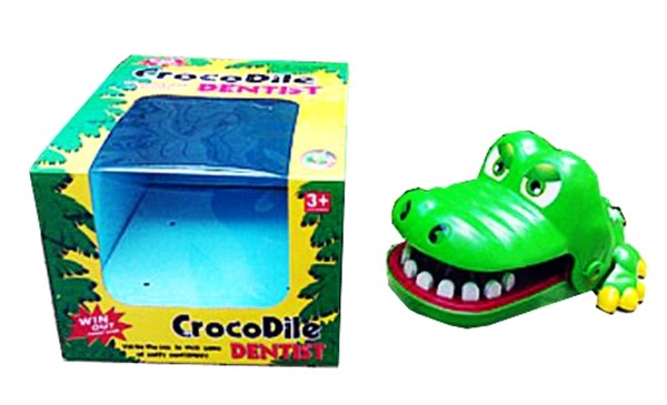 Oversized family games , crocodile tooth