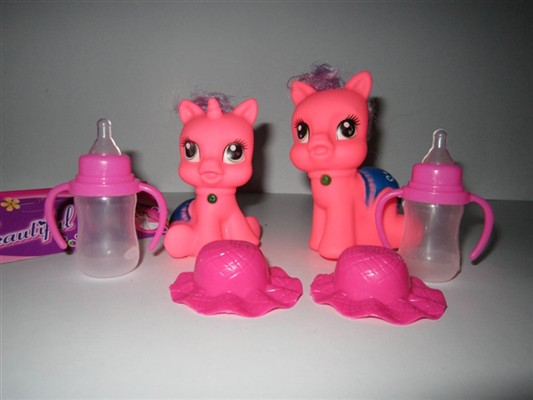 Tong plastic cartoon horse baby