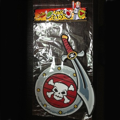 Pirate knife and shields set