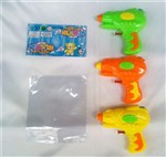 Solid color water gun